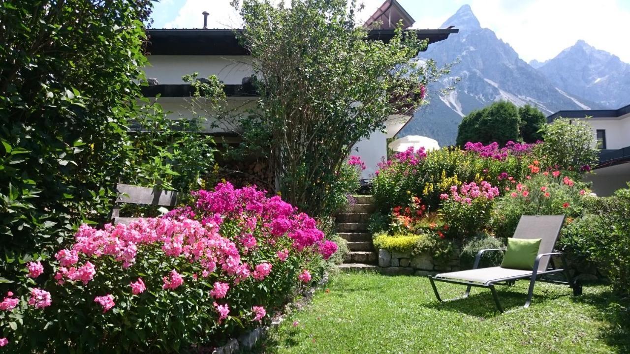 Haus Carmen Appartement Ehrwald Buitenkant foto